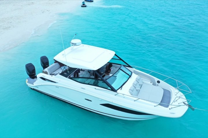 35ft Luxury Yacht Charter
