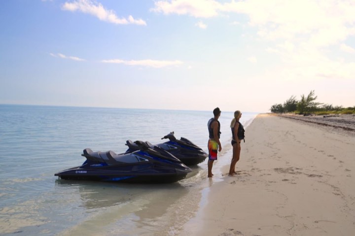 2HR Caicos Cays & Shipwreck Tour